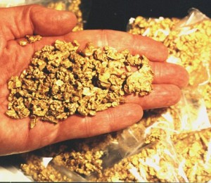 Emas mentah ditemui dalam pelbagai bentuk
